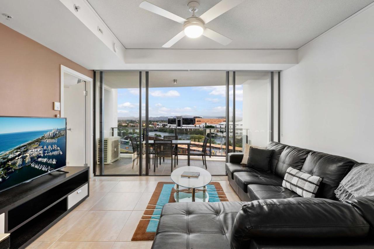 Sierra Grand Broadbeach - Self Contained & Privately Managed Apartments ゴールドコースト エクステリア 写真